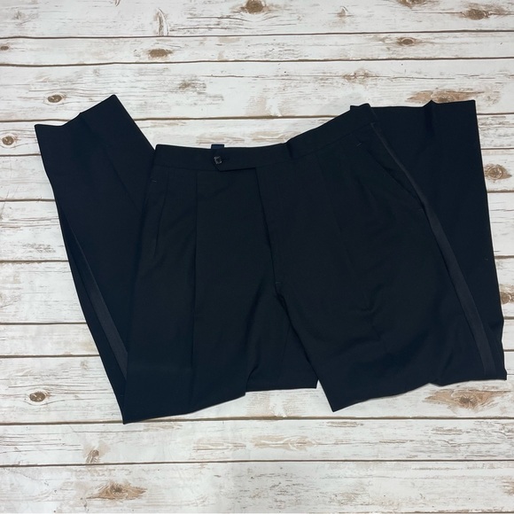 Brooks Brothers Brooksease Tuxedo - Picture 6 of 9